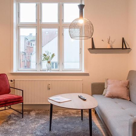 Bright And Spacious Apartment In Downtown Arhus Aarhus Exterior foto